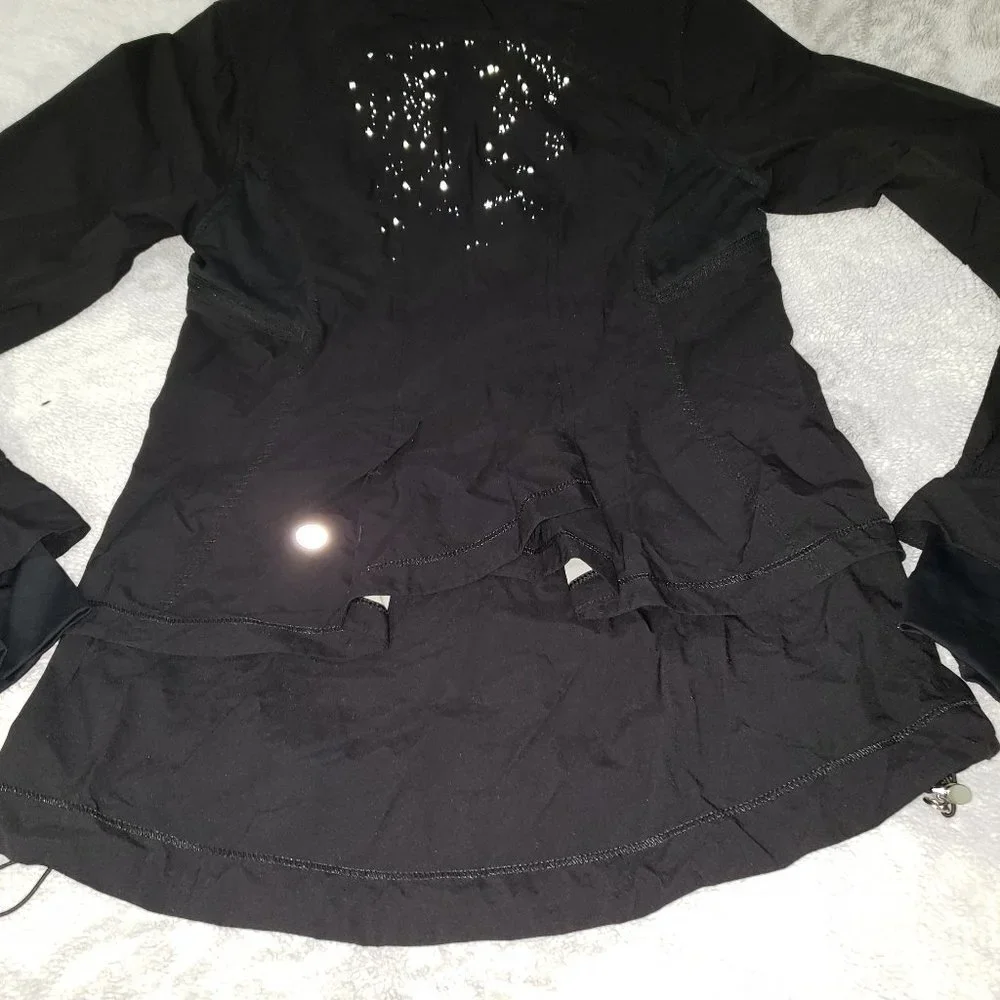 Lululemon Jacket - Picture 9 of 12
